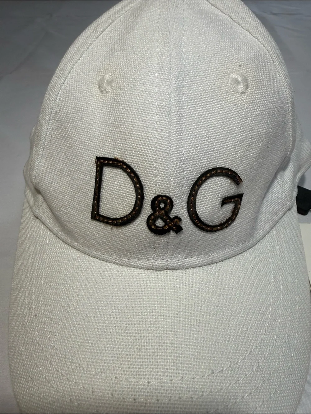 Kids size 6C Y2K Dolce & Gabbana White Logo Cap with Hang Tags